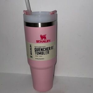 Stanley Quencher H2.0 Tumbler in Soft Pink